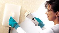 Cách bóc giấy dán tường trong tích tắc